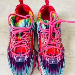 Fila WOMEN'S FILA OAKMONT TR SNEAKERS Vibrant Tie-Dye Design